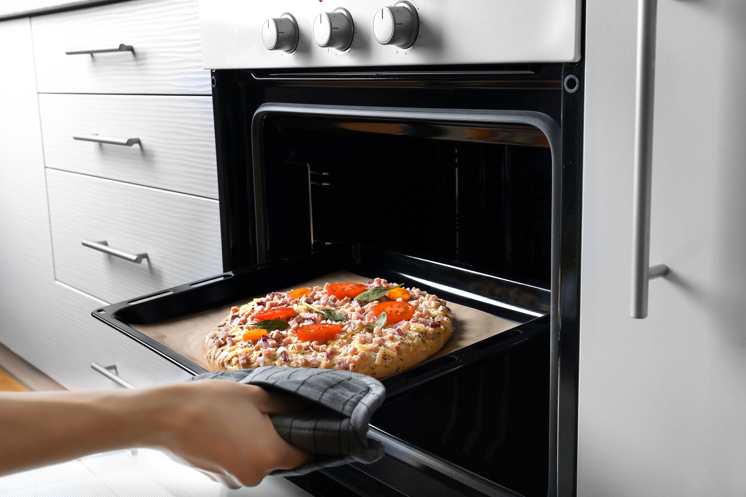 reheat-pizza-in-an-oven