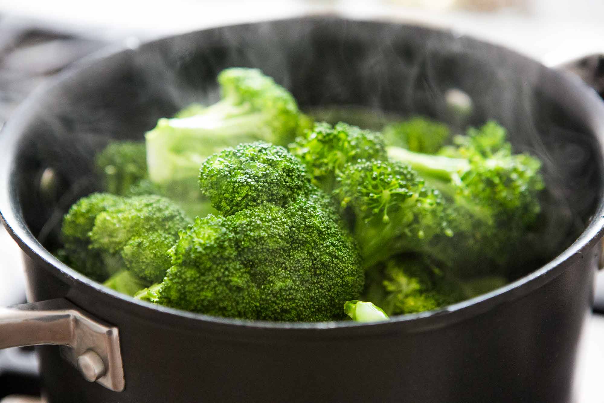 Steamed broccoli salad