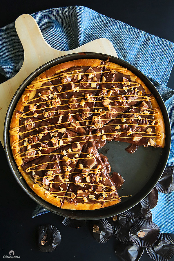 peanut-butter-cup-pizza