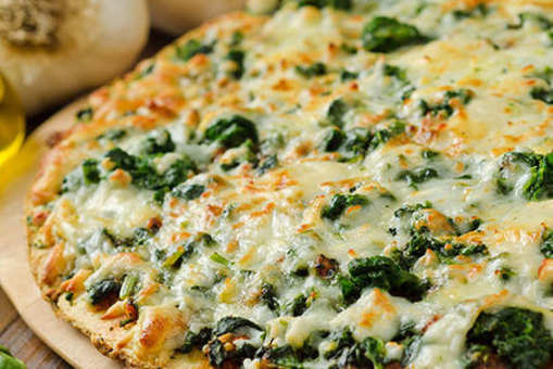 spinach-and-three-cheese-pizza