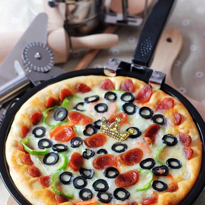 Easy Black Olives Pizza Recipe