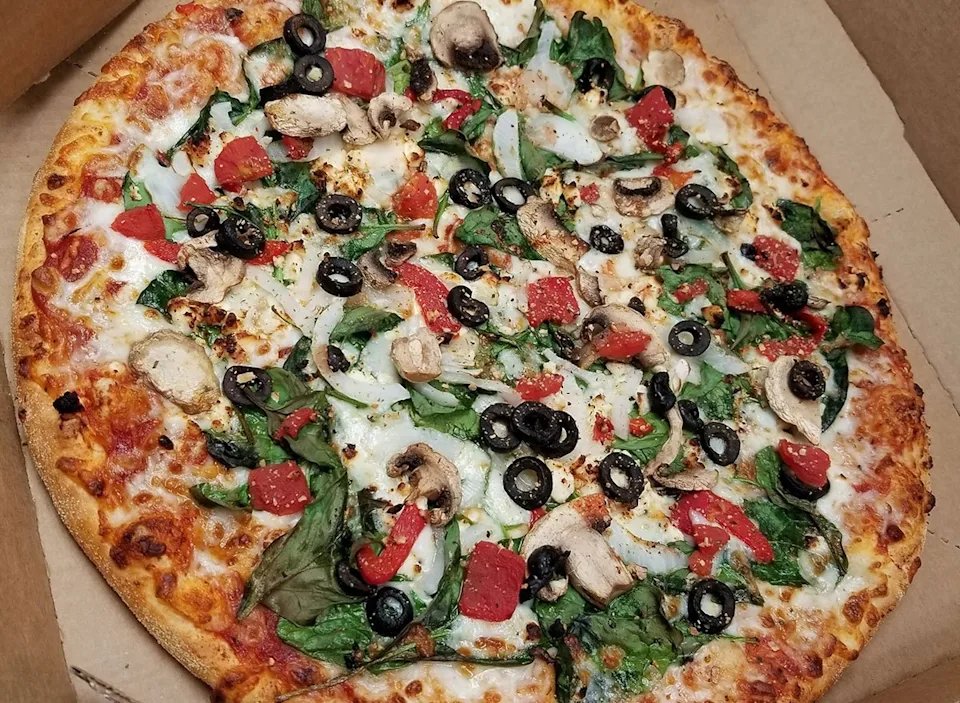 dominos Pacific Veggie Pizza