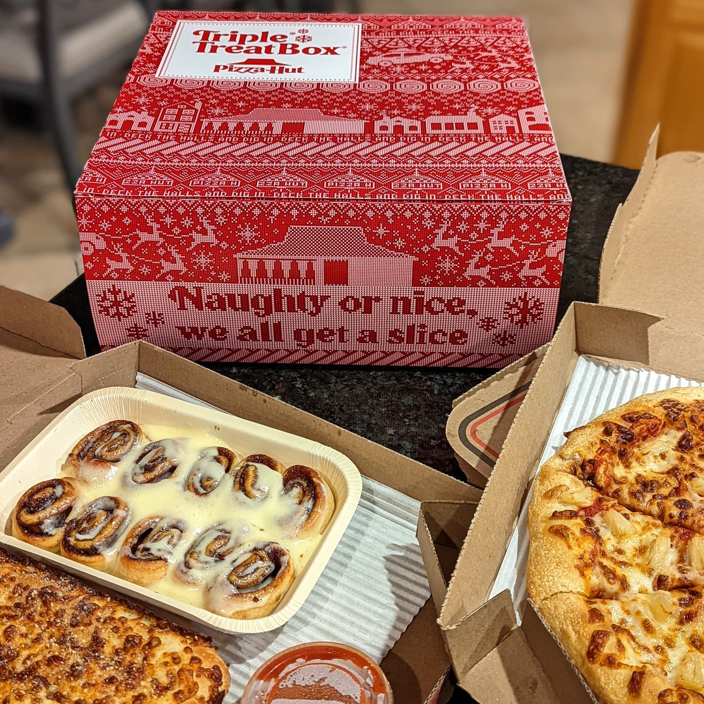 Pizza Hut Triple Treat Box
