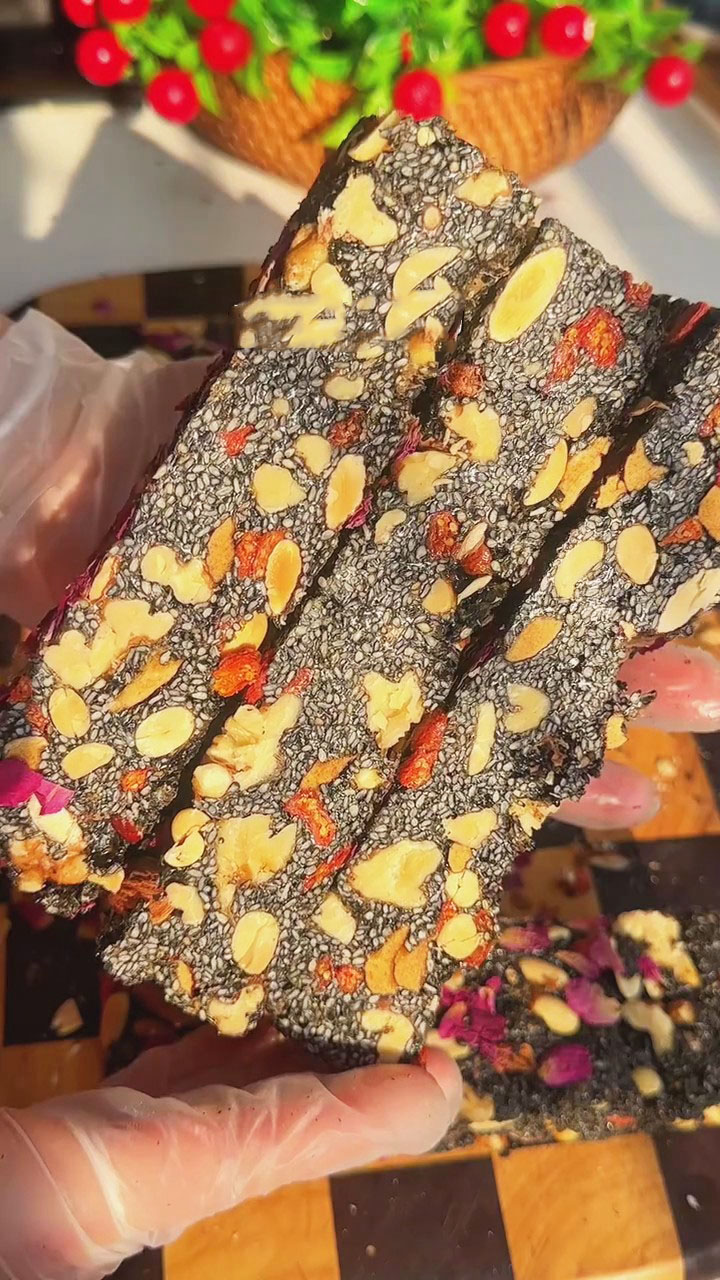 Crispy Blood Nourishing Energy Bars 3