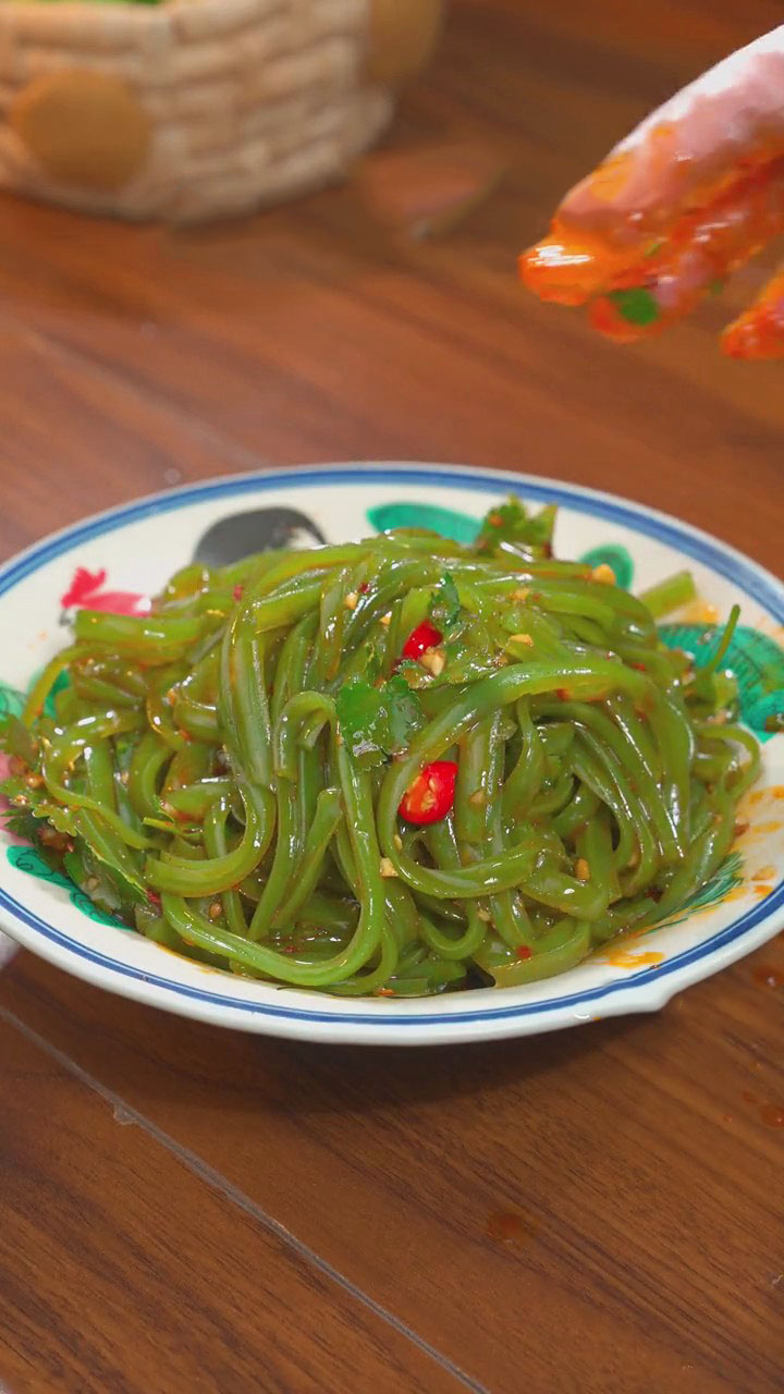 Cucumber Peel Jelly Noodles 3 Cucumber Peel Jelly Noodles 3