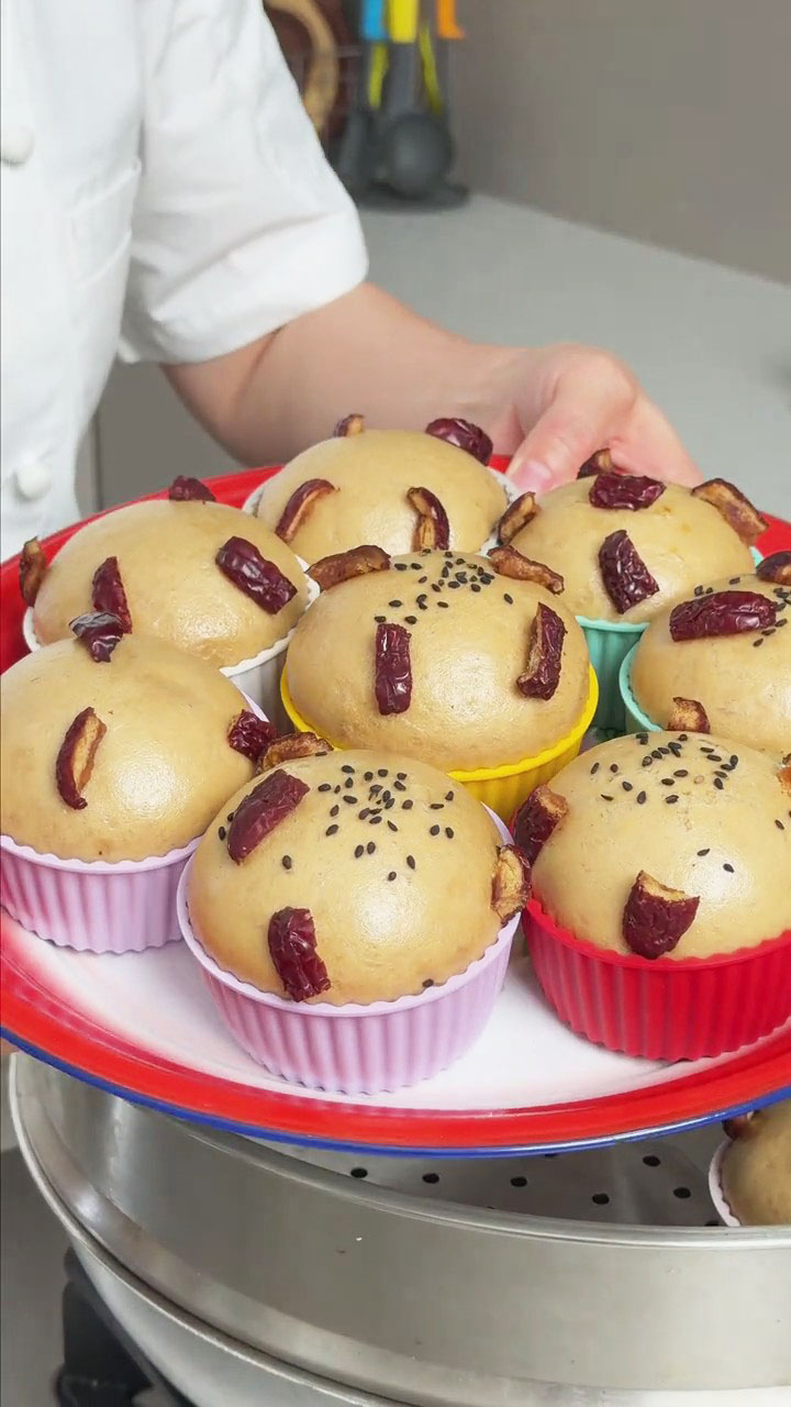 Brown Sugar Fa Gao Steamed Brown Sugar Cakes 4