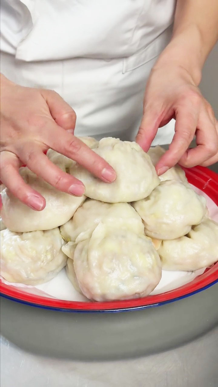 Cabbage and Glass Noodle Steamed Dumplings 2 Cabbage and Glass Noodle Steamed Dumplings 2