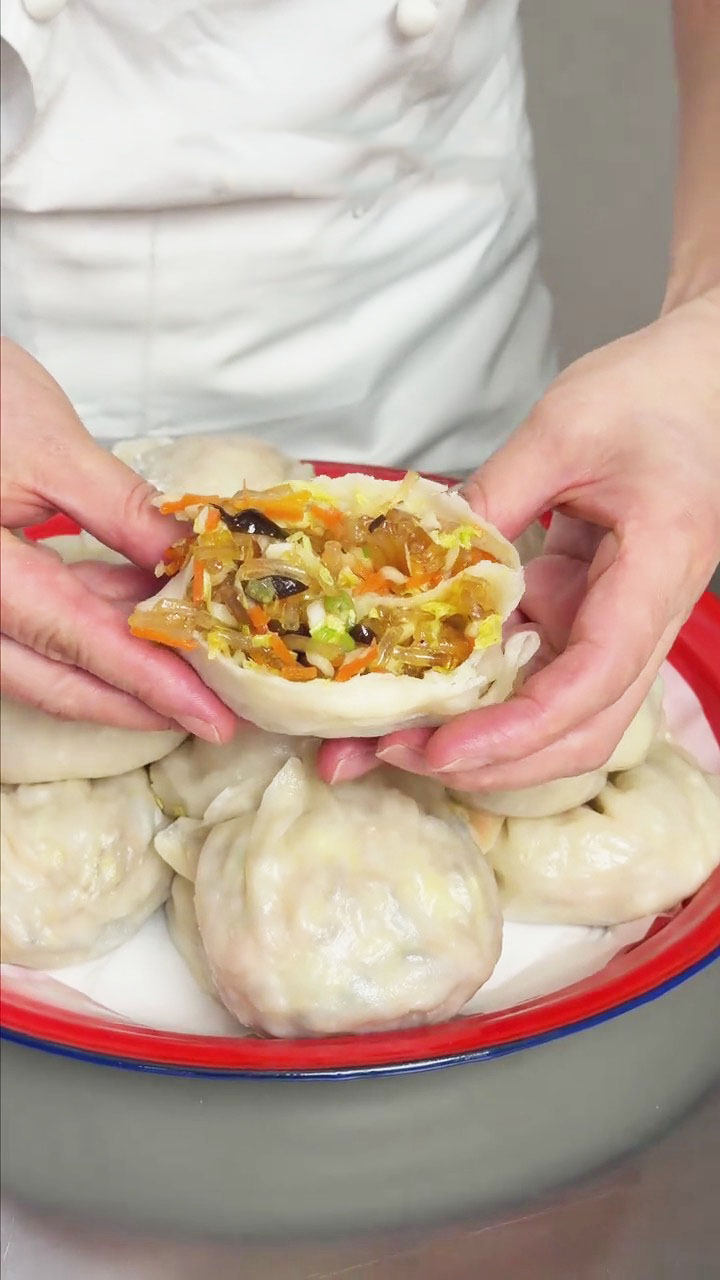 Cabbage and Glass Noodle Steamed Dumplings 5 Cabbage and Glass Noodle Steamed Dumplings 5