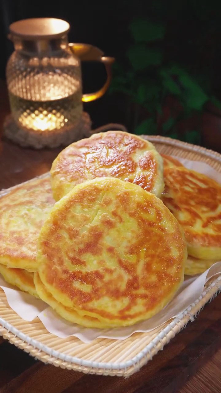 Crispy Red Bean Pastry Cakes 1