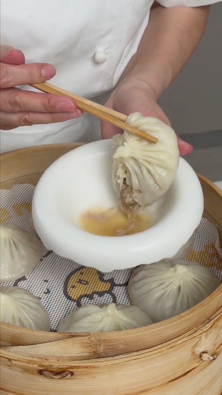 Juicy Soup Dumplings 2