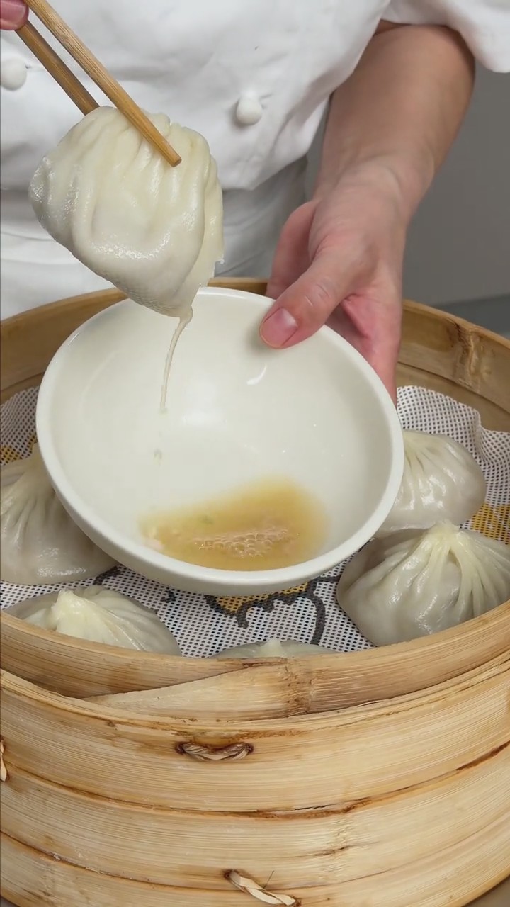 Juicy Soup Dumplings 3