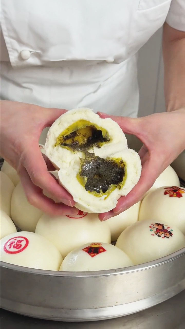 Lava Tangyuan Buns 4