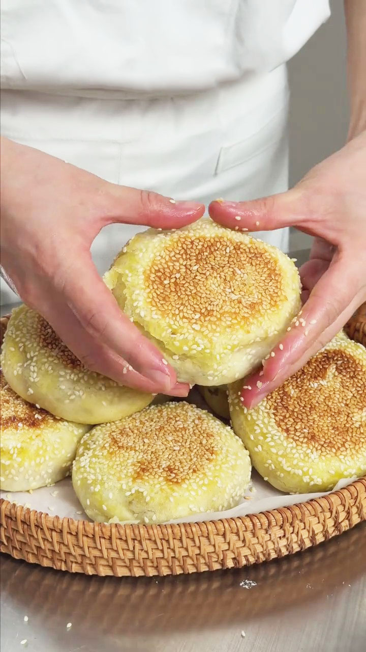 Pepper Salt Sesame Yeast Pancakes 6