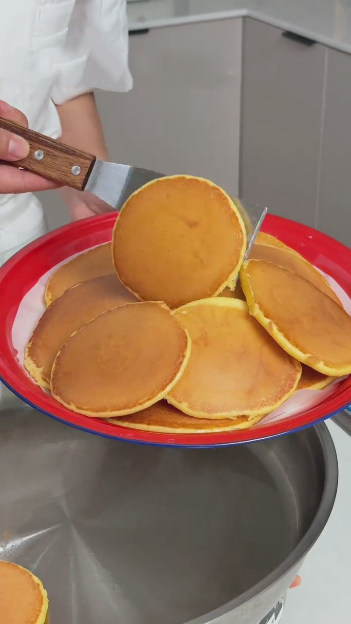 Soft Milk Pancakes 5