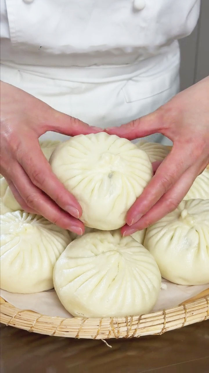 Soy Sauce Pork Glass Noodle Steamed Buns 3
